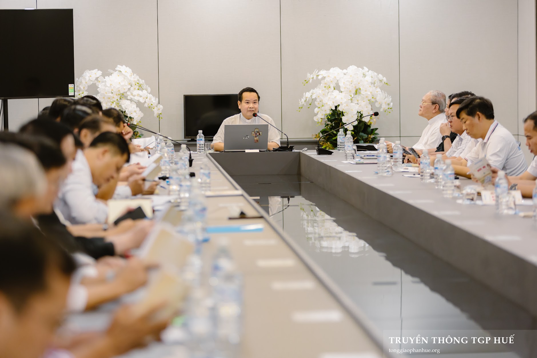Ban Tổ chức Đại hội Hành hương Đức Mẹ La Vang lần thứ 32 tiếp tục họp bàn triển khai công tác